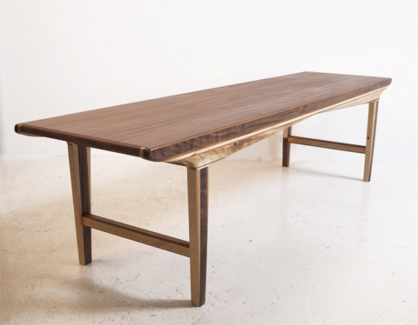 Bench Coffee Tabel by Miz Takahashi